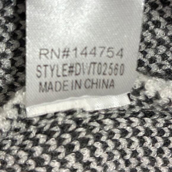 Davi & Dani Leopard Colorblock Knit Sweater Womens L Gray Black Cozy Chic - Picture 8 of 8